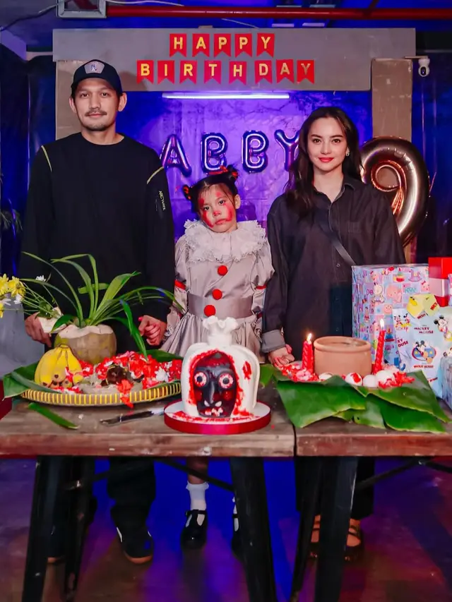 Penampilan Ririn Ekawati saat Rayakan Ulang Tahun Putri Bungsunya. [@ririnekawati]