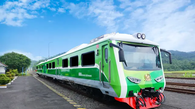 Kereta Istimewa yang dioperasikan oleh KAI Wisata