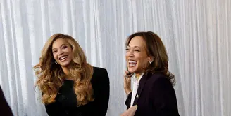 Penyanyi Beyonce deklarasikan dukungannya untuk Kamala Harris sebagai capres Amerika Serikat. Ia pun terlihat hadir dan tampil saat kampanye umum Kamala Harris. [@beyonce]