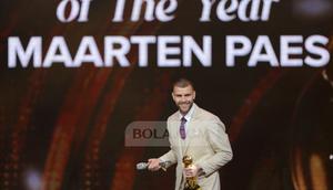 Kiper Timnas Indonesia, Maarten Paes, jadi penjaga gawang terbaik dalam PSSI Awards 2026. Malam penghargaan digelar di Studio 6 Emtek City, Jakarta Barat, pada Sabtu (28/3/2026) malam WIB. (Bola.com/Bagaskara Lazuardi)