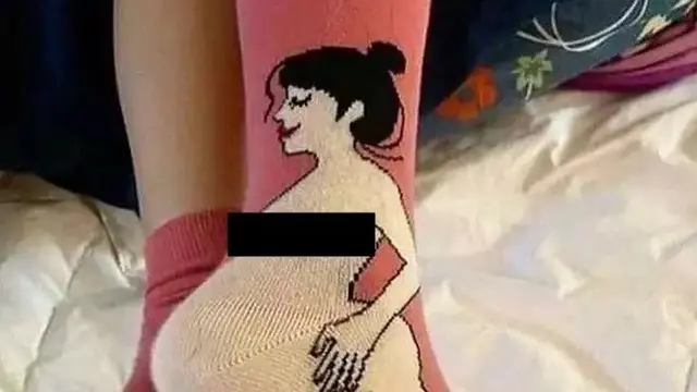 6 Desain Kaus Kaki Nyeleneh Ini Bikin Salah Fokus, Harus Dilihat Dua Kali