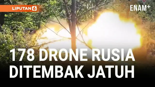 Konflik Ukraina-Rusia kian memanas. Ukraina berhasil menembak jatuh 178 dari total 267 drone Rusia yang diluncurkan sejak Senin sore. Sementara Rusia terus melancarkan serangan ke fasilitas militer Ukraina di Sumy, Kharkiv, dan Donetsk, menghancurkan...