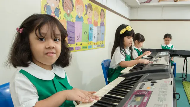 Cara anak belajar dan bermain