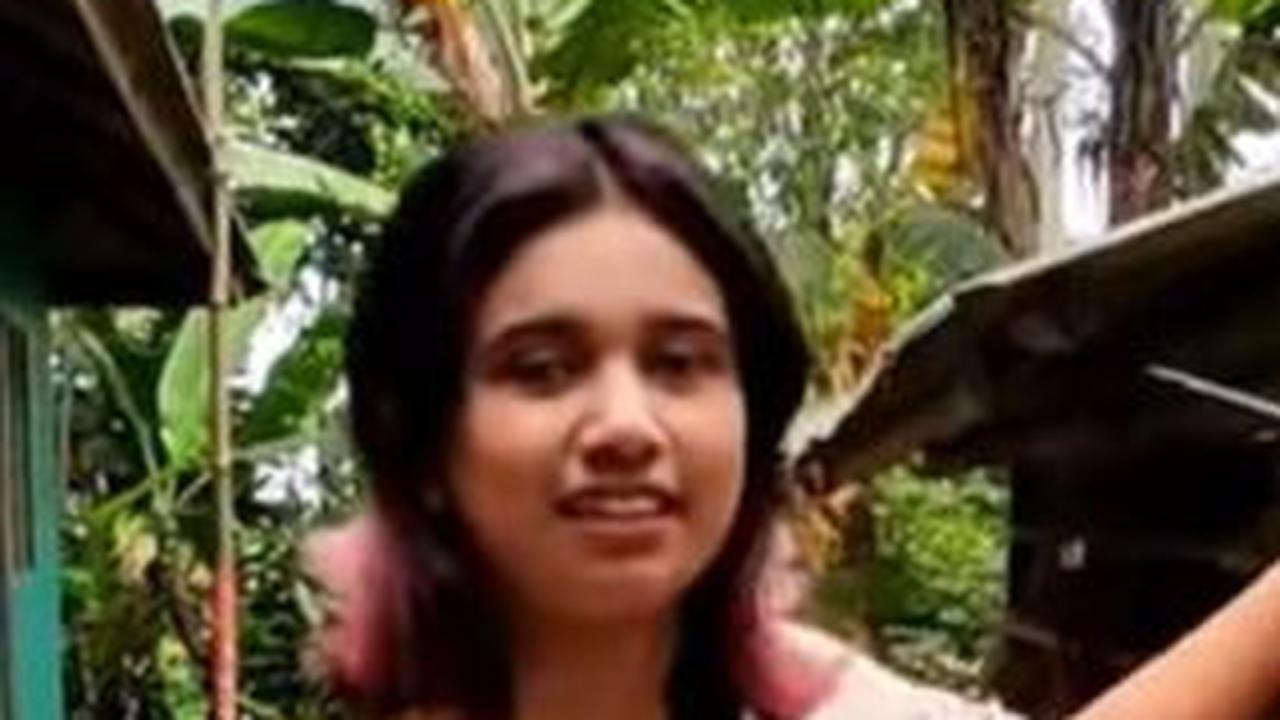 Potret Gadis Desa Cantik dan Memesona Keturunan India Tinggal Perkampungan Terpencil