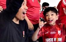 Tingkah Lucu Jan Ethes Nonton Timnas Indonesia U-23, Penuh Semangat Rayakan Kemenangan