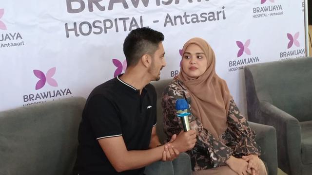 Vebby Palwinta dan Razi Bawazier