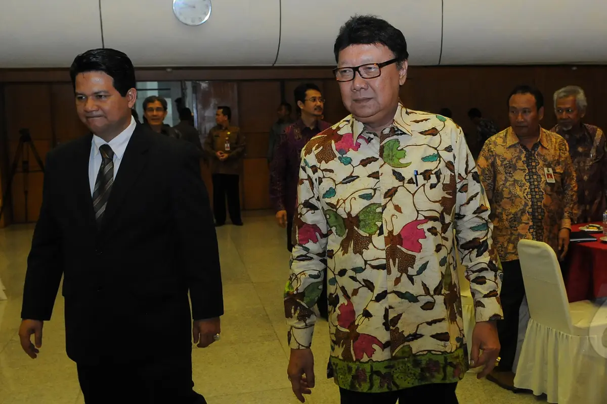 Mendagri Tjahjo Kumolo Serahkan DAK2 Kepada KPU