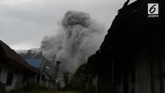 Letusan kali ini diikuti gempa selama 300 detik.