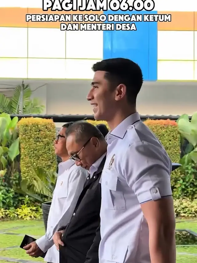Potret Verrell Bramasta Tetap Aktif Kerja di Bulan Ramadhan. (instagram/bramastavrl)