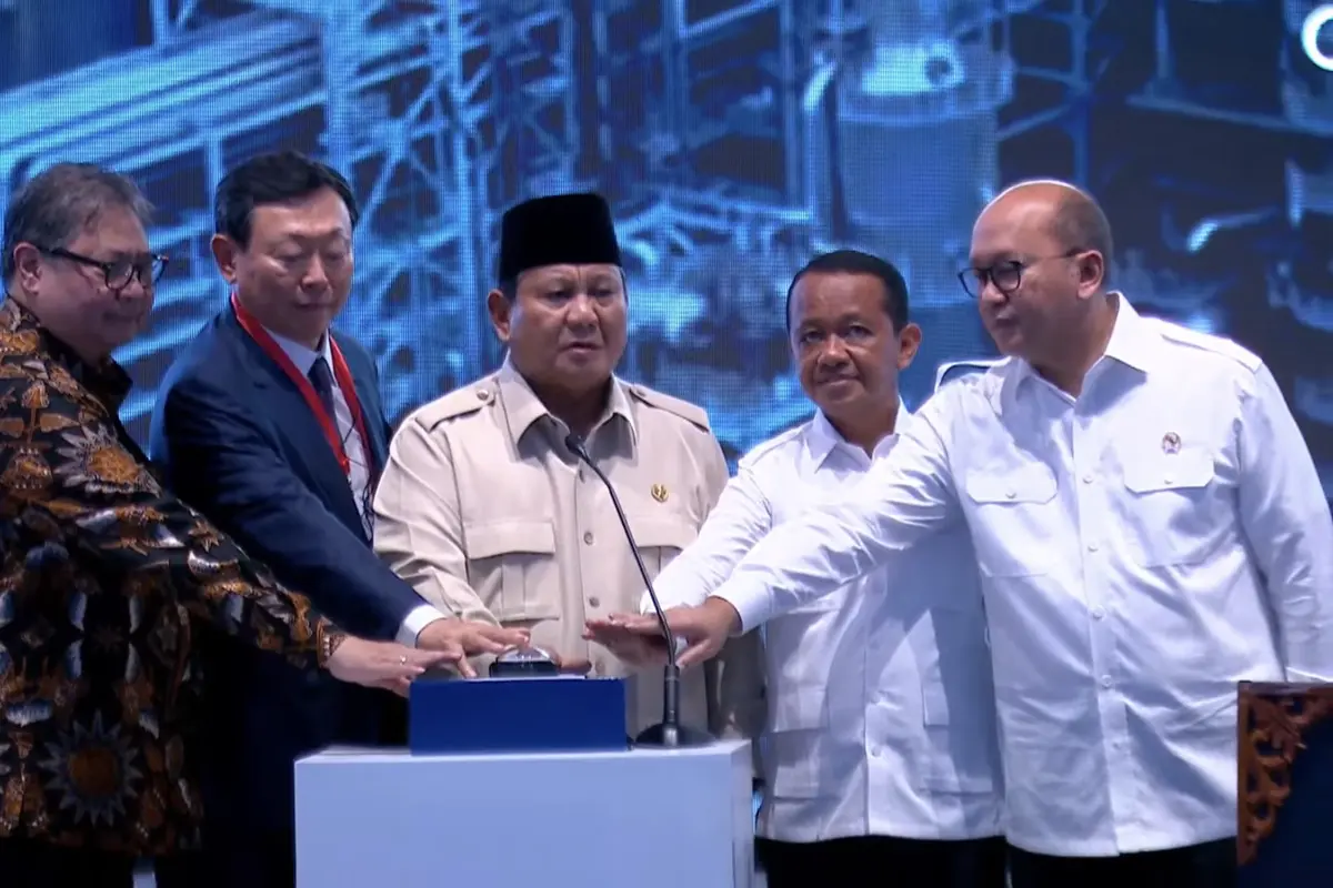 Prabowo Pabrik Petrokimia PT Lotte Chemical Indonesia di Cilegon