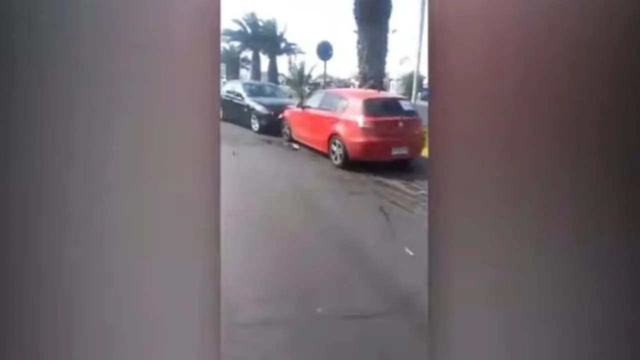 Mobil Dirusak Karena Selingkuh
