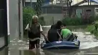 VIDEO: Ratusan Rumah di Kompleks Dosen IKIP Bekasi Kebanjiran