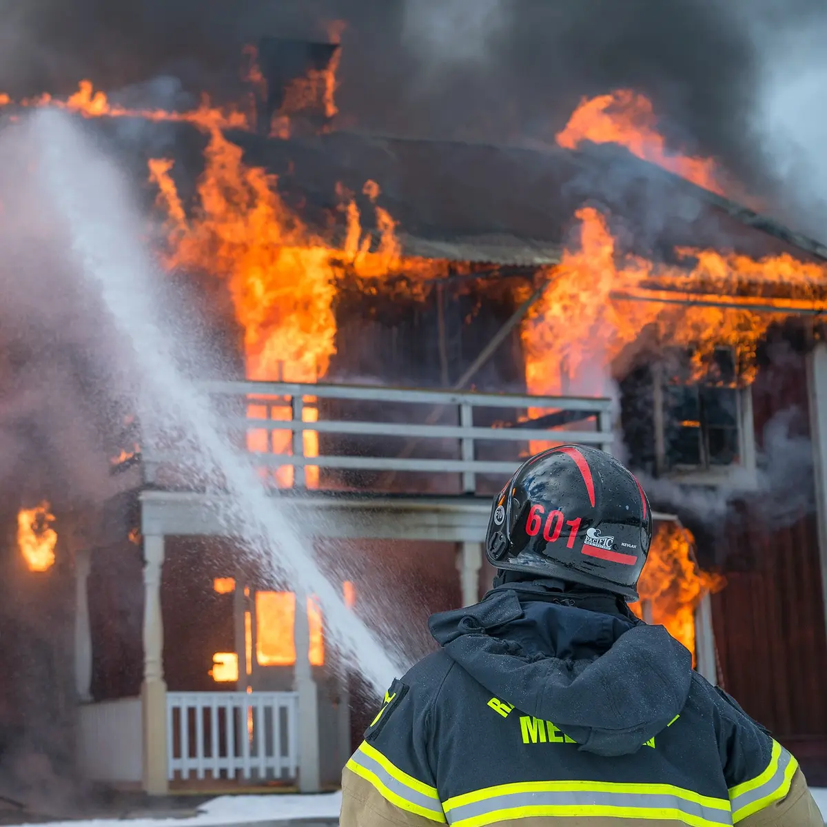 Penafsiran Mimpi Rumah Terbakar: Pertanda Buruk Atau Sinyal Positif?