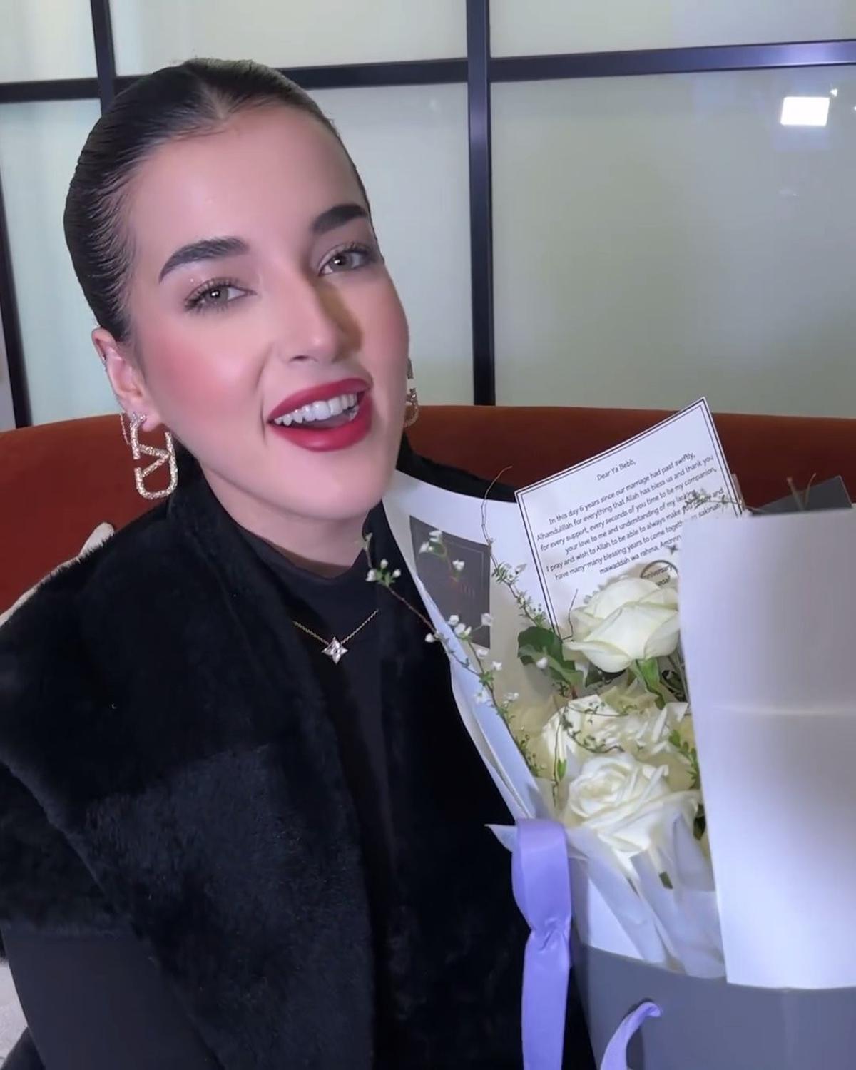 Anniversary Pernikahan, Tasya Farasya Dapat Kiriman Buket Bunga dari sang Suami Padahal Lagi di Korea: Thank You Baba Effort Juga