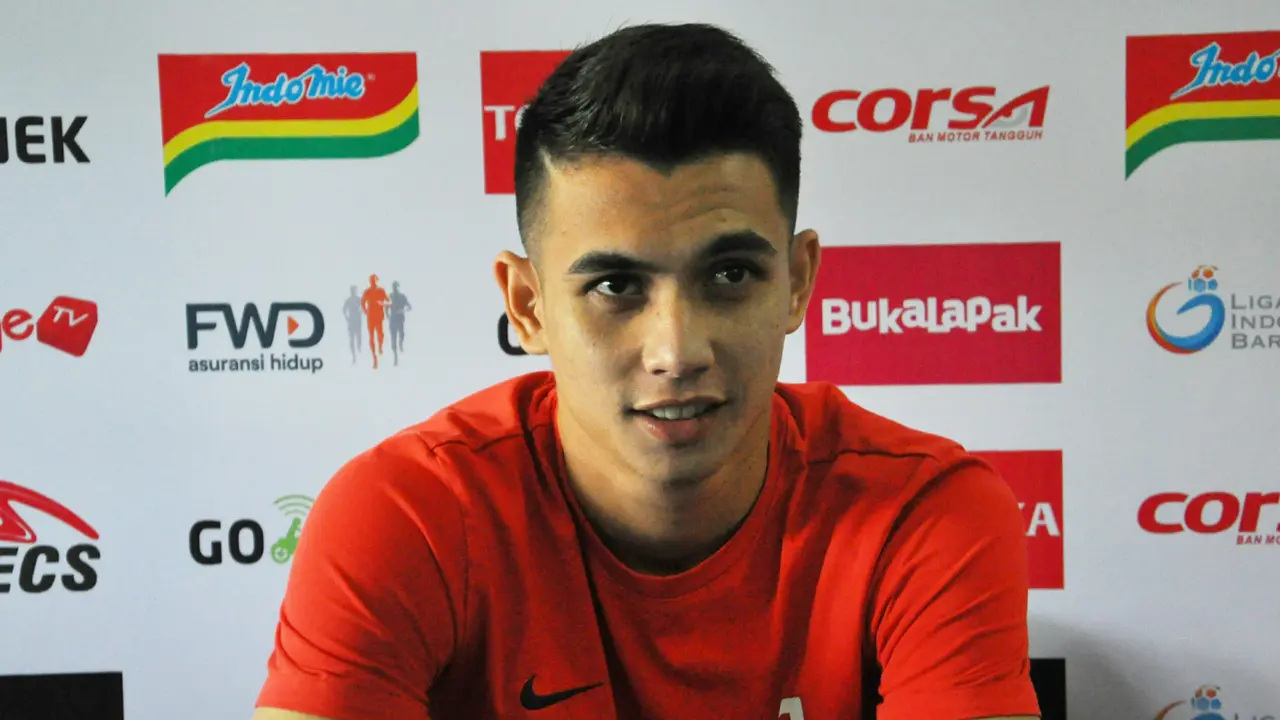 Borneo FC, Nadeo Argawinata.