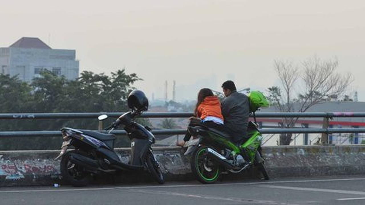 Kenapa ABG Jakarta senang pacaran di fly over? Ini jawaban lucunya
