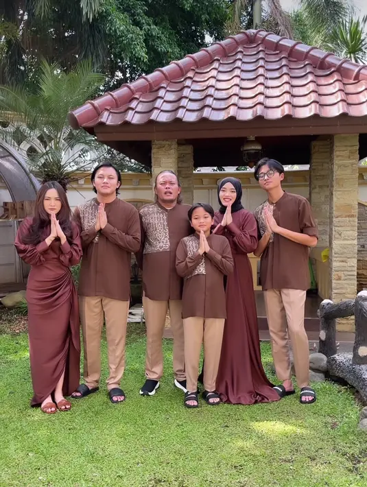 Ini dia potret Mahalini ikut merayakan lebaram bersama Rizky Febian dan keluarga