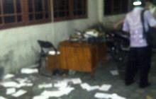 Total 7 orang luka saat diskusi Irshad Manji dibubarkan