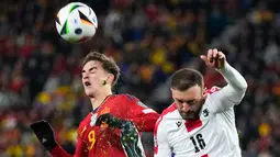 Spanyol tetap bermain maksimal meski sudah dipastikan lolos ke putaran final Euro 2024. (AP Photo/Manu Fernandez)