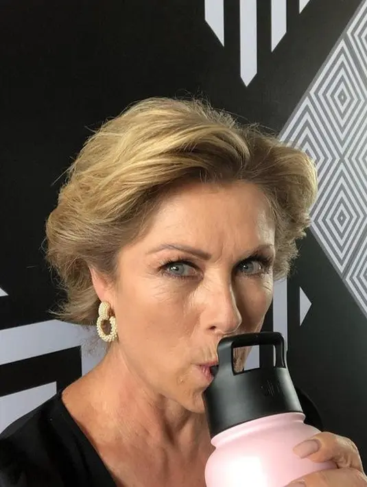 Meskipun sudah tak muda lagi, akan tetapi Leticia Calderon tetap aktif bermain di beberapa serial. (Foto: instagram.com/letycalderon97)