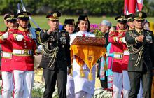 FOTO: Detik-Detik Bendera Merah Putih dan Naskah Proklamasi Tinggalkan Monas Menuju IKN