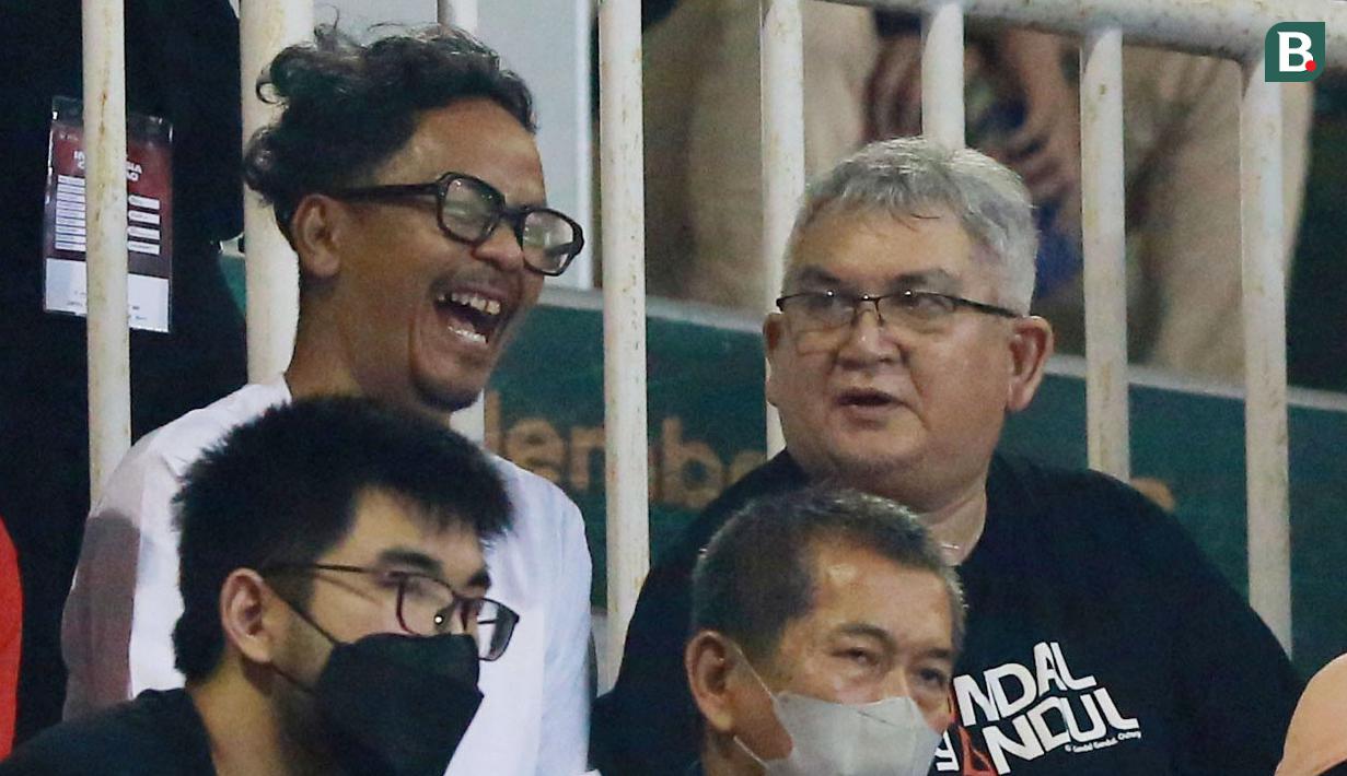 Momen langka tersaji saat Timnas Indonesia berhadapan dengan Curacao pada laga FIFA Matchday di Stadion Pakansari, Kabupaten Bogor, Selasa (27/9/2022). (Bola.com/M Iqbal Ichsan)