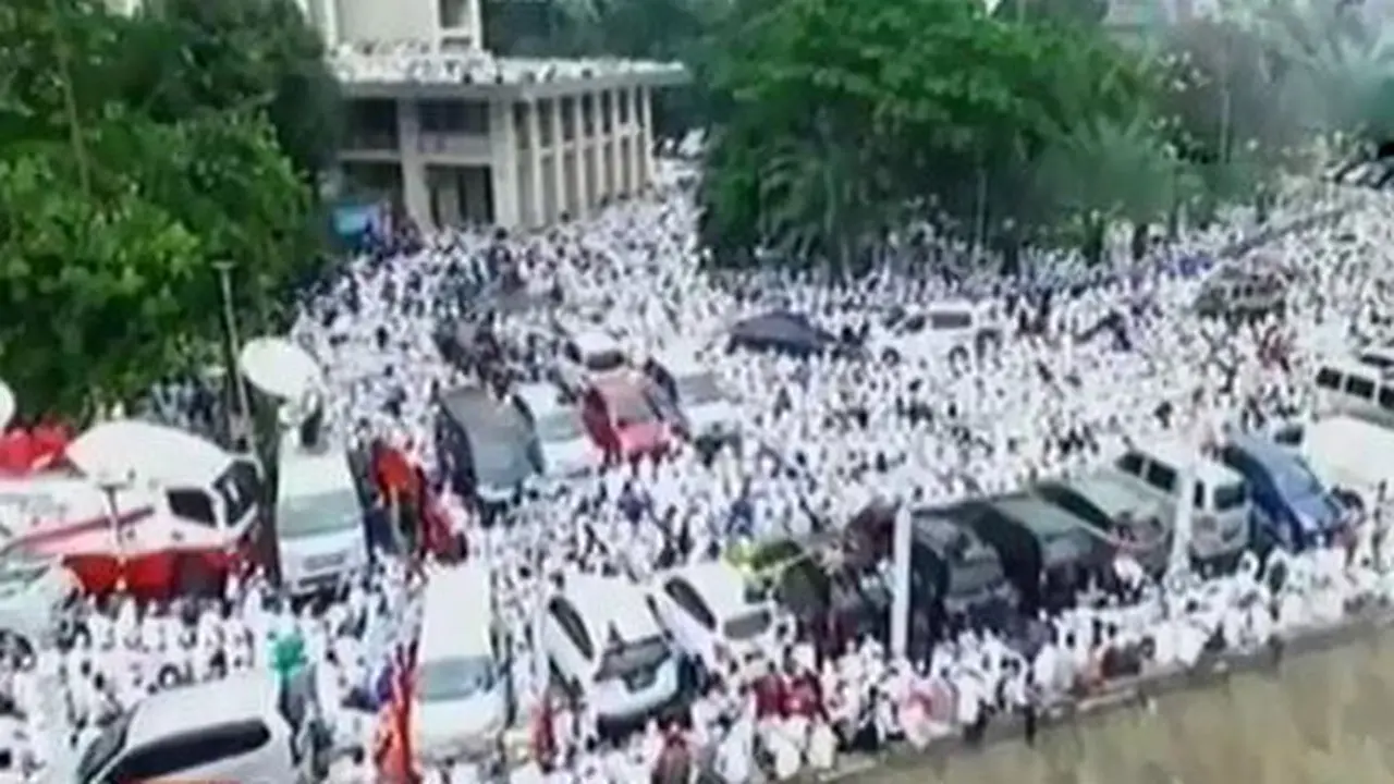 Demo Damai 4 November