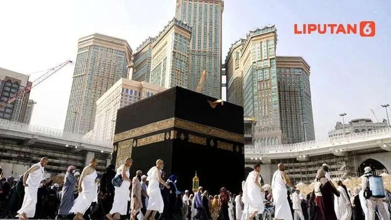 Banner Infografis Umrah Ditangguhkan, Bagaimana Ibadah Haji? (Sumber: AP Photo)