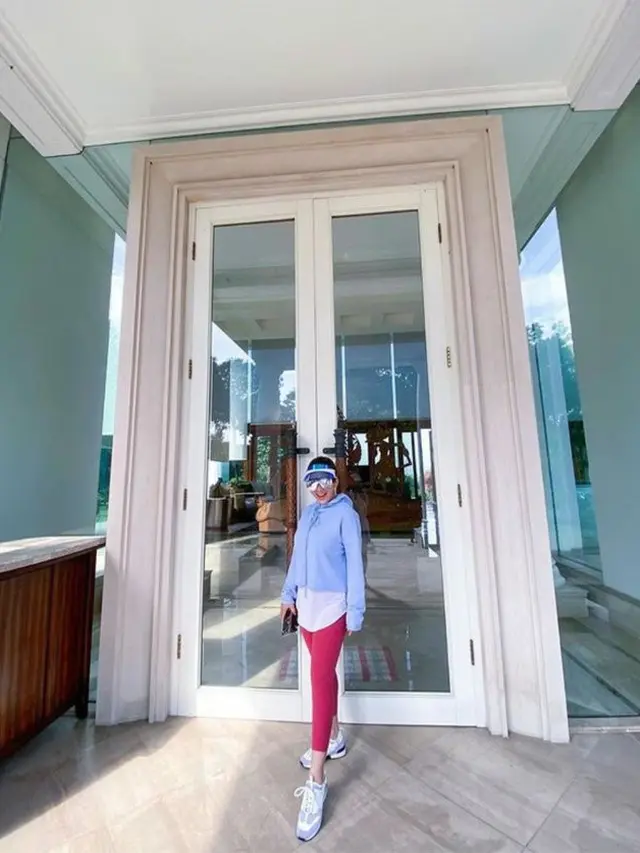 Reino Barack dan Syahrini berada di rumah mewahnya