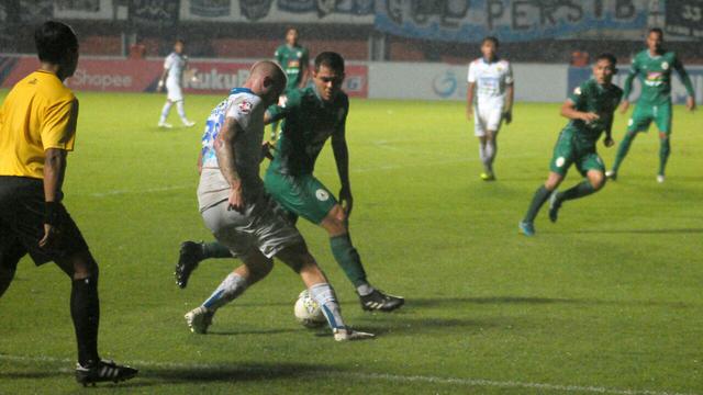 PSS Sleman vs Persib Bandung