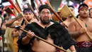 Untuk diketahui, Suku Maori merupakan suku pertama yang menghuni di Selandia Baru. Dan Haka merupakan tarian tradisional yang dilakukan oleh suku Maori kuno. (Sanka Vidanagama/AFP)