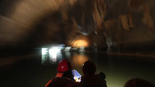 Bertualang ke Sungai Bawah Tanah Terindah di Puerto Princesa
