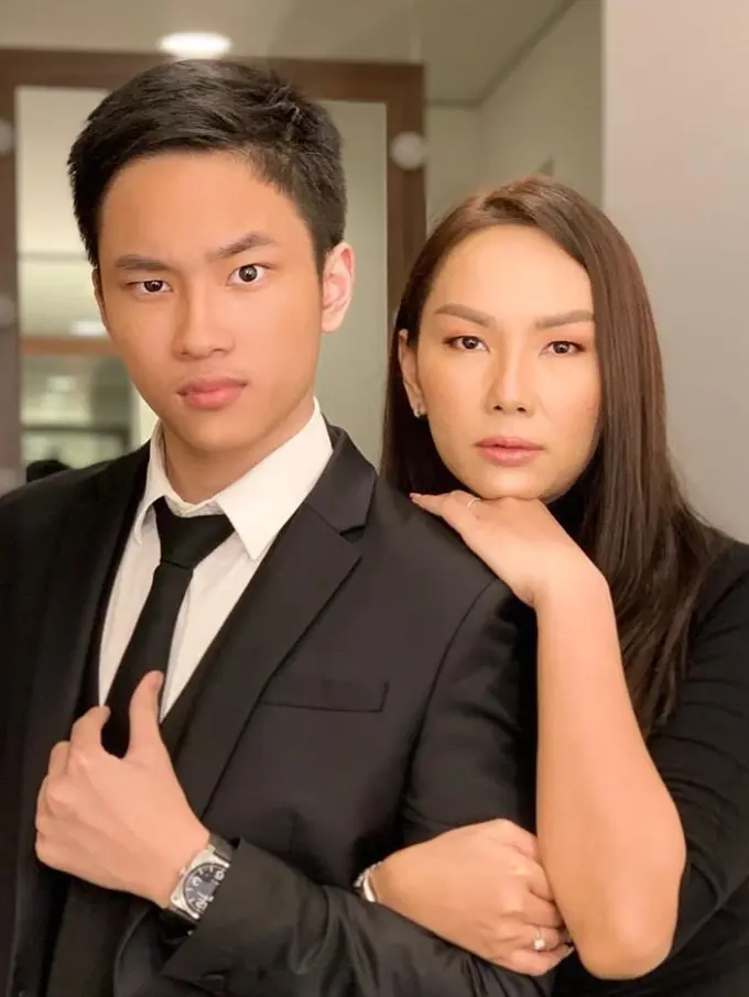 [Fimela] Azka Corbuzier