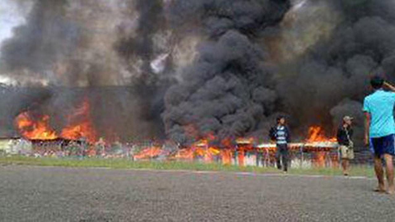 Detik-detik menegangkan insiden pembakaran musala di Papua