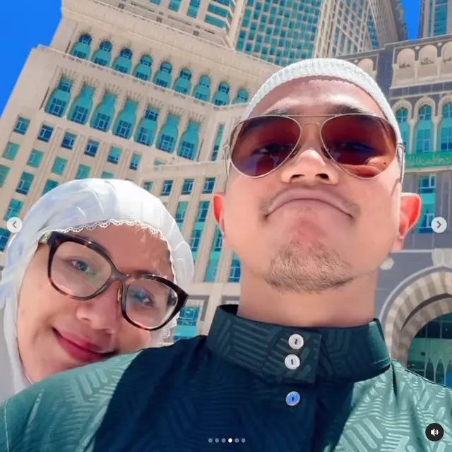 Umumkan Hamil ketika Umrah, Ini 6 Potret Erina Gudono dan Kaesang di Tanah Suci