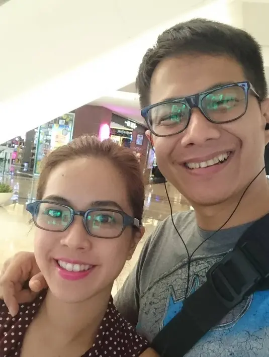 Delon dan ‎Yeslin Wang