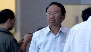 Komisi Pemberantasan Korupsi (KPK) menghentikan penyidikan kasus dugaan korupsi pemberian izin kuasa pertambangan eksplorasi dan eksploitasi, serta izin usaha pertambangan operasi produksi dari Pemerintah Kabupaten Konawe Utara tahun 2007-2014, yang melibatkan mantan Bupati Konawe Utara Aswad Sulaiman. (Foto: Antara)