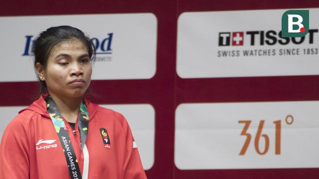 Angkat Besi : Sri Wahyuni