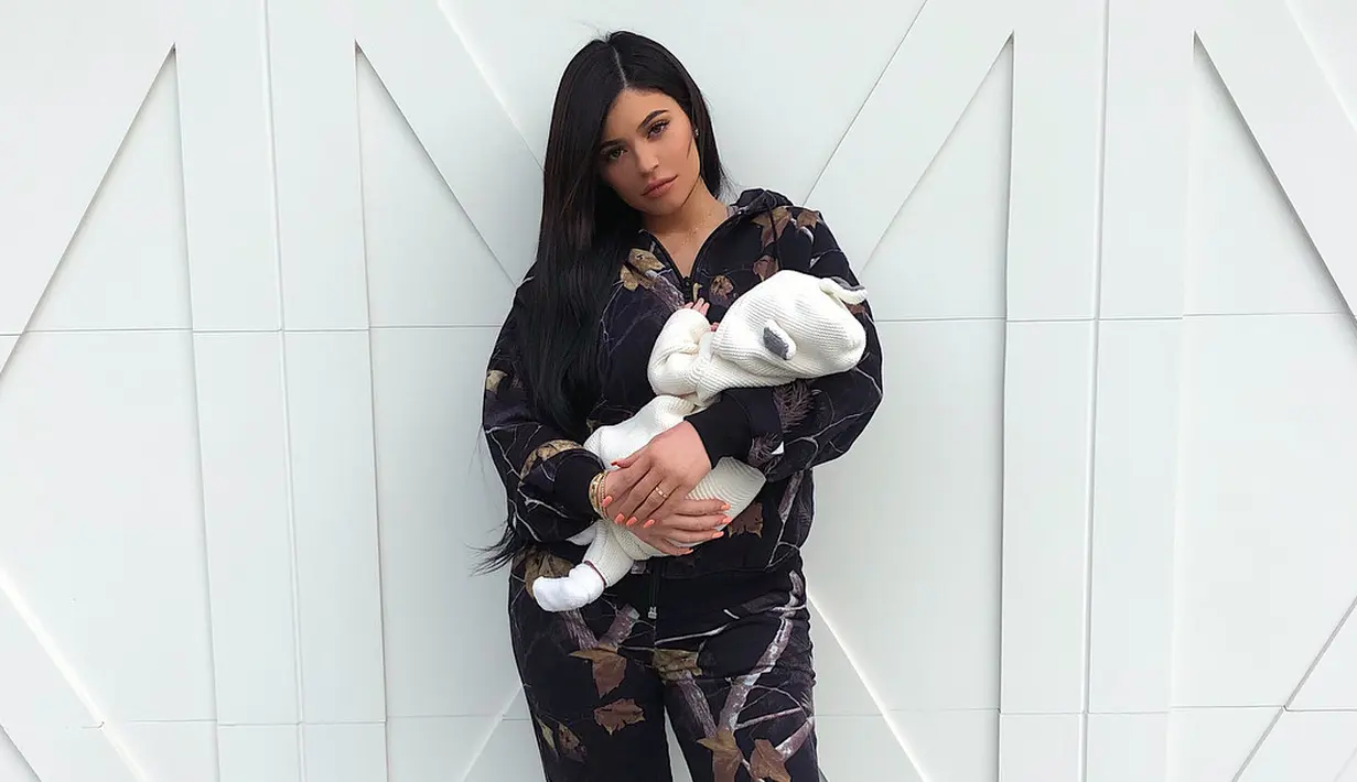 Kylie Jenner baru saja merayakan satu bulan kelahiran anak pertamanya, Stormi Webster. (instagram/kyliejenner)