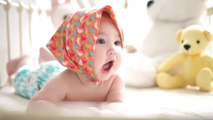 Sentuhanmu bisa membuat bayi terhindar dari stres. (Sumber Foto: Pexels)