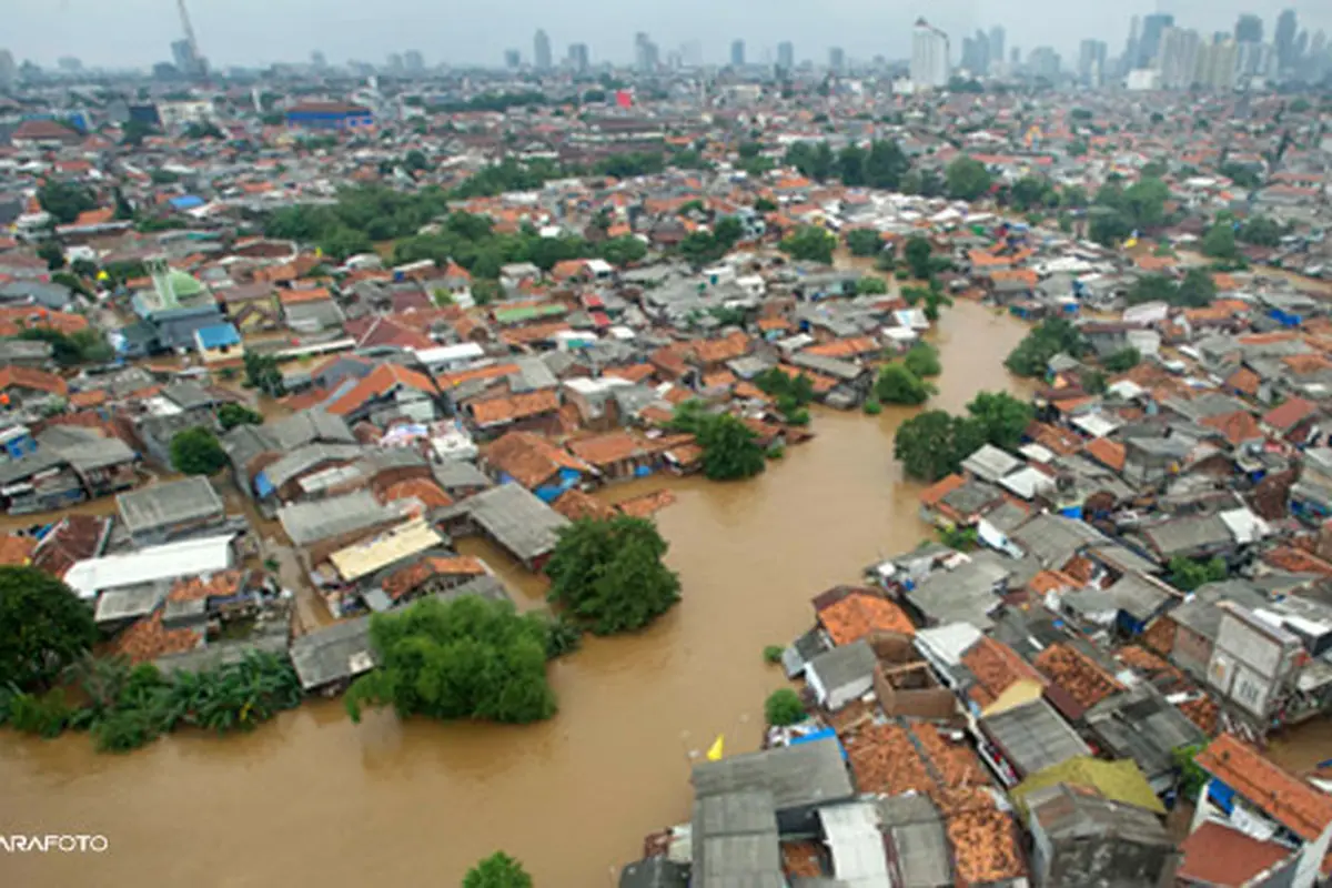 harga-naik-karena-banjir-140120b.jpg