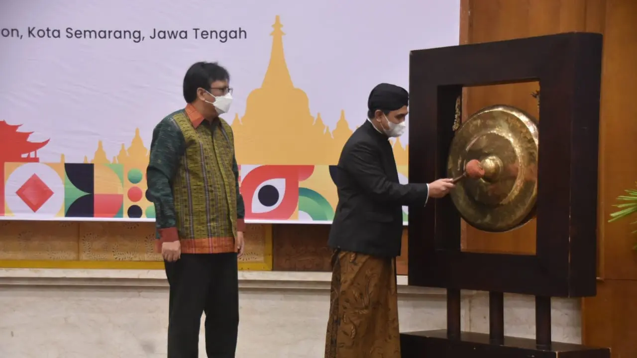 Foto Wakil Gubernur Jawa Tengah, Taj Yasin Maimoen
