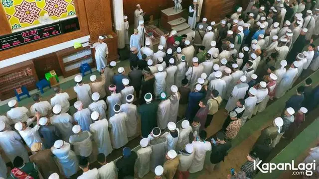 7 Momen Salat Jenazah Ameer Azzikra, Dihadiri Banyak Pelayat