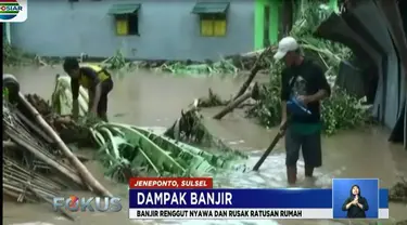 Warga korban banjir mengaku selama lima hari banjir bandang melanda, belum mendapat bantuan dari pemerintah.