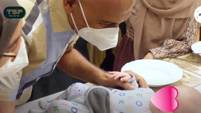 7 Momen Haru Mark Sungkar Temui Anak Zaskia Sungkar Usai Bebas dari Penjara