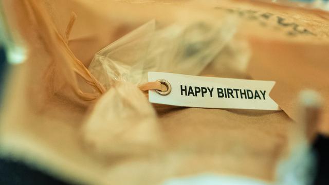 Ilustrasi ucapan selamat ulang tahun, bahasa Korea