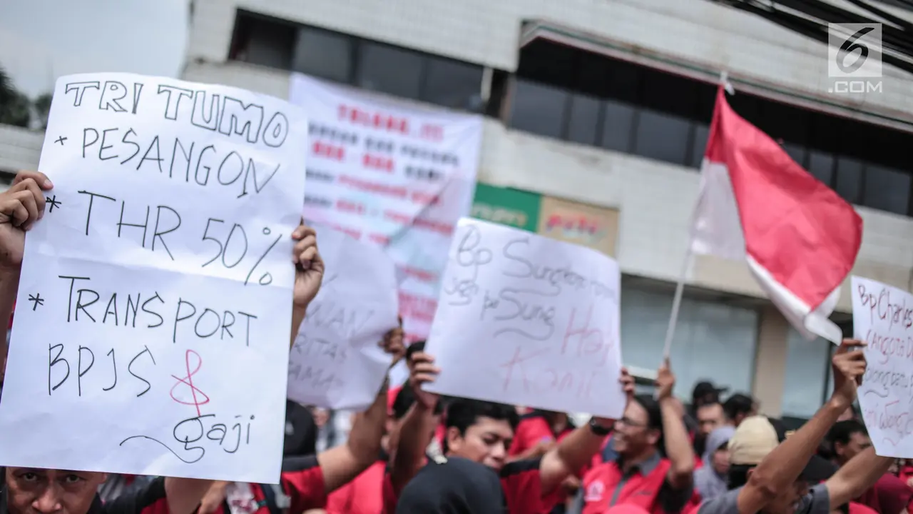 Eks Pegawai Sevel Demo Tuntut Pesangon