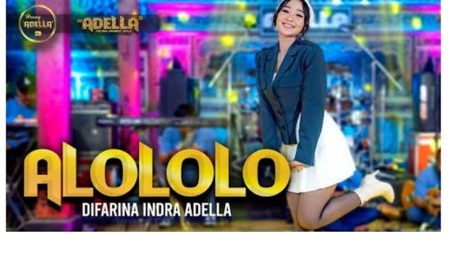 Penyanyi dangdut Difarina Indra terlibat kecelakaan di Tol Jombang - Mojokerto (Foto: Youtube Henny Adella)