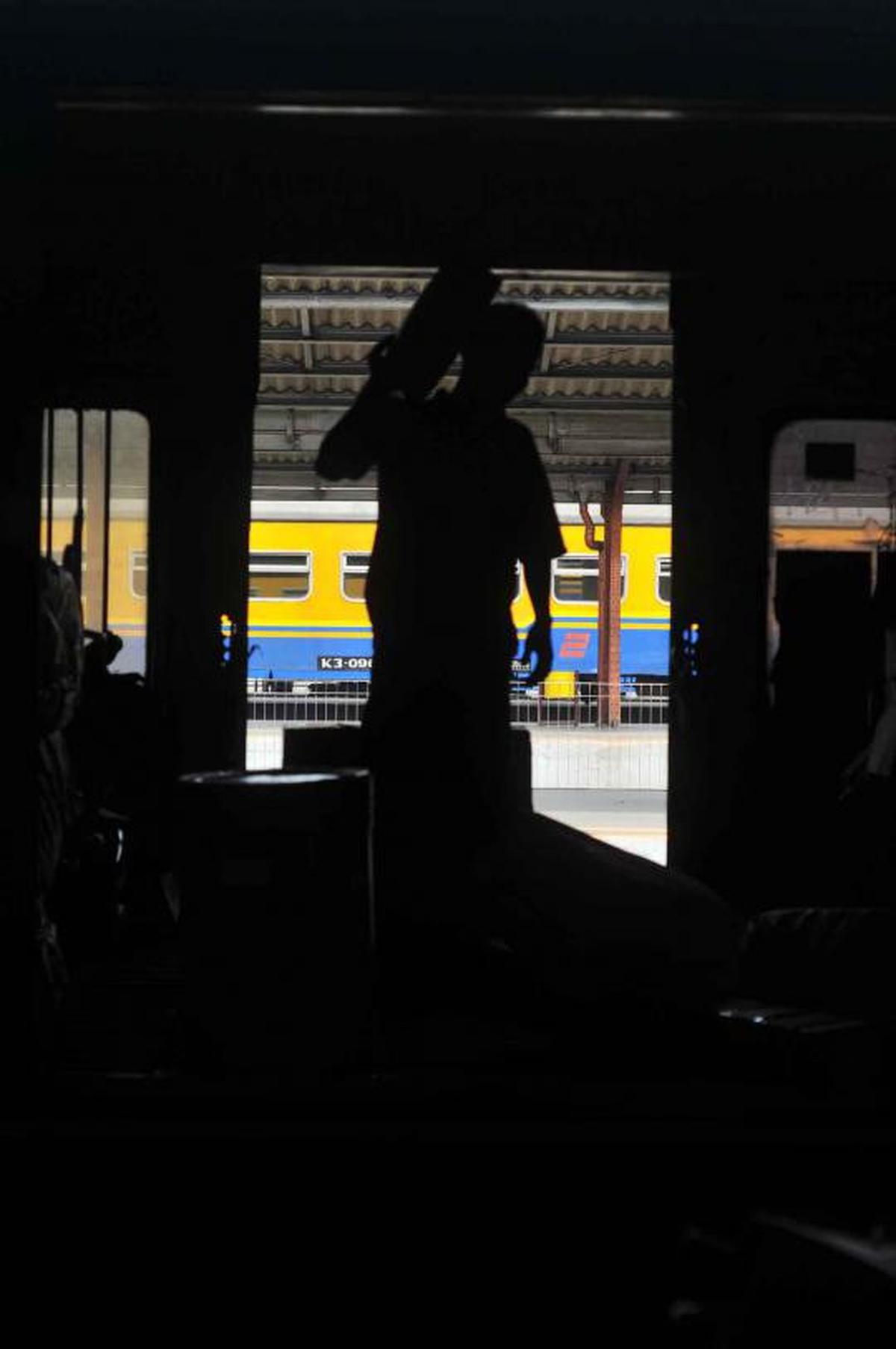 Menengok jasa pengiriman paket motor 
