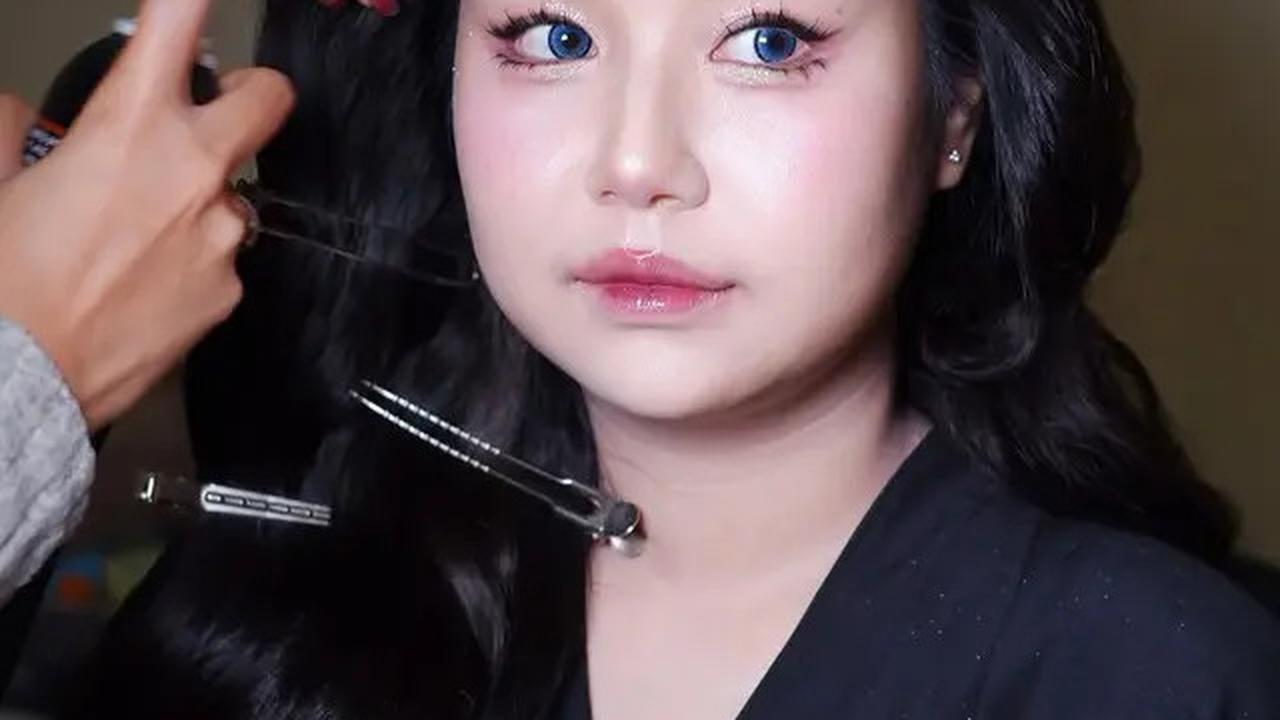 6 Potret Sisca Kohl di Sangjit Jessica Jane, Memukau dengan Soft Douyin Makeup